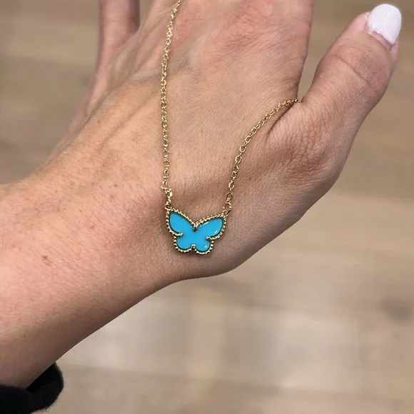 Acrylic butterfly brass necklace BLUE - Picture 3 of 3